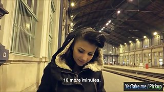 Cute amateur Eurobabe Caprice pounded like a champ for money