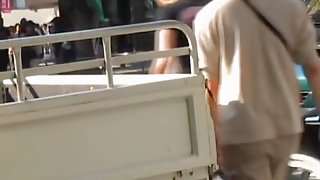 I never thought that I can be skirt sharked in this street