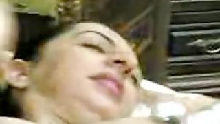 Sinful Arab Gets Her Shaved Pussy Fucked By a Big Cock - Amateur Porn