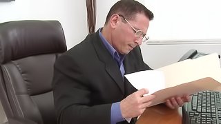 Fucktastic leggy secretary knows how to apologize to her boss
