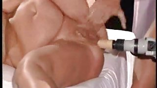 fat slut machine fucked