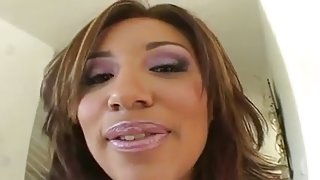 Moisturise her