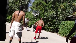 This girl is a real crowd pleaser - BBC blowbang