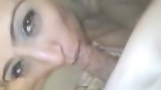 Arab Babe Gives A Blowjob To A Horny Dick
