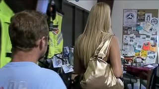 Crazy milf is having sex outdoors with her fucker