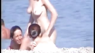 spy beach009