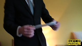 Cumswallowing british sub squirts for dom