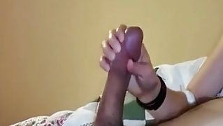 Wifehandjob