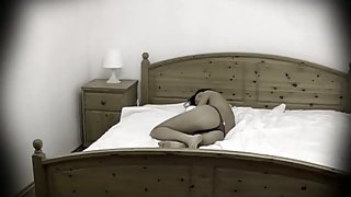 Brunette in voyeur masturbation vid
