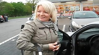 I made a sexy hot amateur blonde video clip with my bf