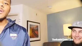 swinger creo couple threesome triangle