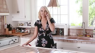 Draining the slippery slide of a blonde stunner Aaliyah Love
