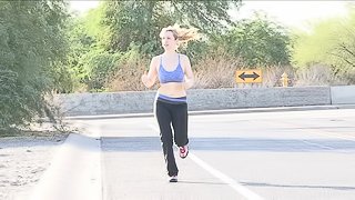 Sporty cowgirls flashes her tits in public after a jog