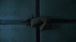 Halle Berry &amp; unknown nude women - Gothika