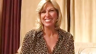 HOT FUCK #209 A worthwhile Blonde MILF