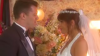 Beautiful babe gets facial cumshot in the end of steamy wedding night