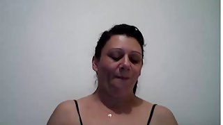 Brazilian milf plays with me on skype