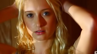 Steaming hot Lauren Ash  rinses her sexy tits