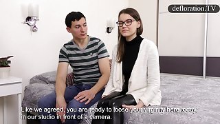 Defloration of Sasha - cute girl makes sex with a guy for th