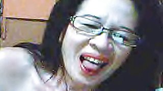 Pinay plays on livecam