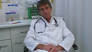 Dr. Dirty  Perverse Pinkel Untersuchung mit Arschfick