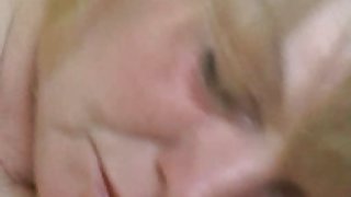 Kinky mature bitch gets fucked  deep in missionary style