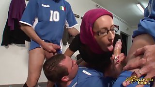 Arab slut in hijab in a hot threesome getting Dp.d