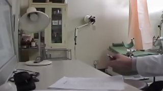 Beautiful Japanese babe came to doctor for a pussy exam