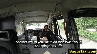 Posh euro beauty facialized by cabbie